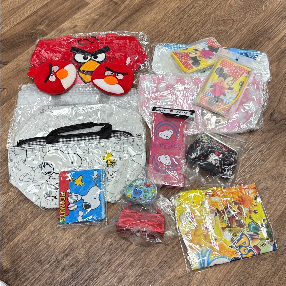 Novelty Red Angry Birds, Snoopy, Minnie mouse, Pokémon bags, pouches,& wallets